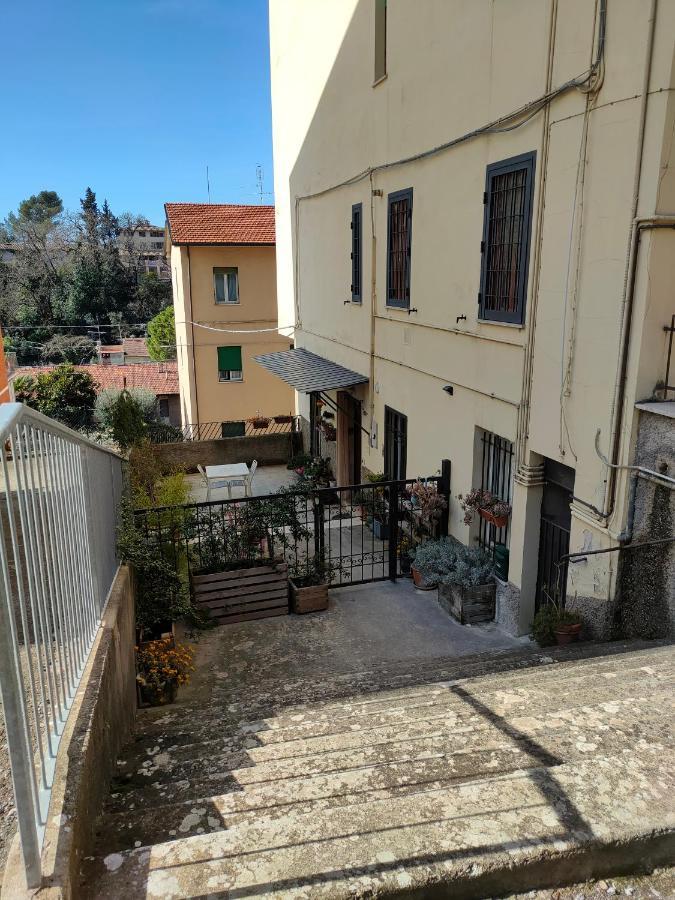 דירות פרוג'ה La Casa Di Piera E Gina מראה חיצוני תמונה